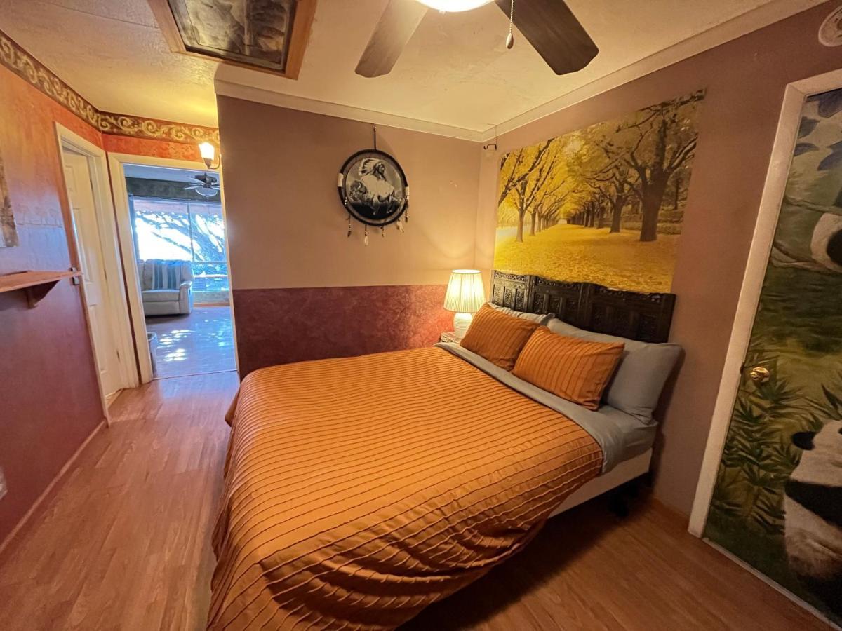 Dumplin Patch Bed & Breakfast Валле Экстерьер фото